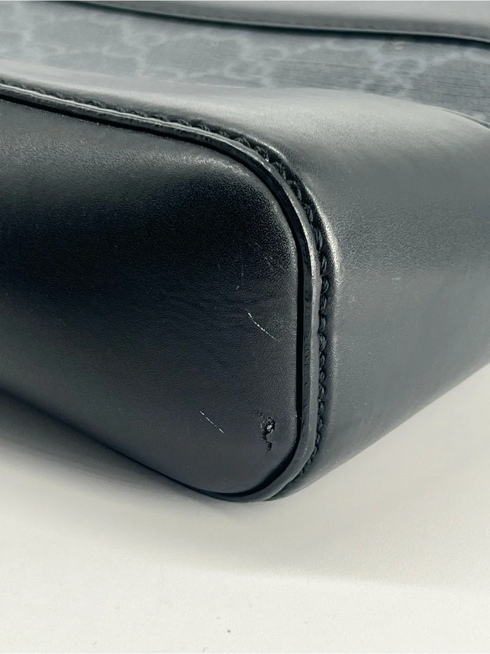Gucci GG Supreme Black Briefcase with Crossbody Shoulder Strap
